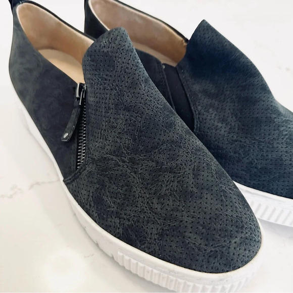 SOUL Naturalizer Turner Slip On Sneaker | Black | 9W - Picture 5 of 10